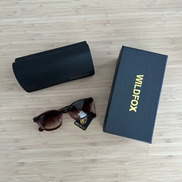 Wildfox Smart Fox Dark Gradient Purple Brown Sunglasses